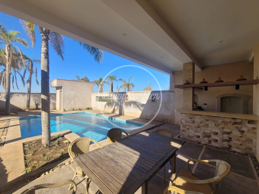 magnifique ferme 10ha, hammam, piscine