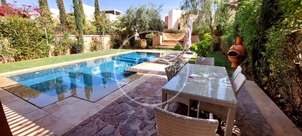 belle maison type riad résidence golfique