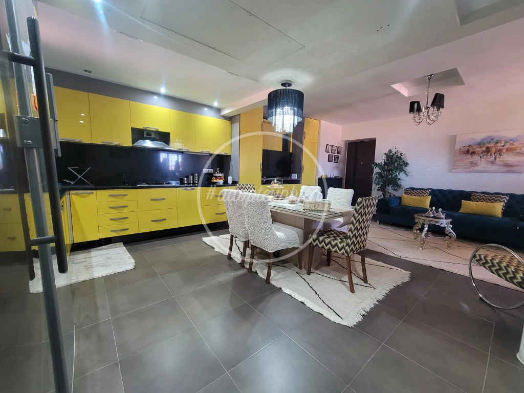 bel appartement rénové à marrakech