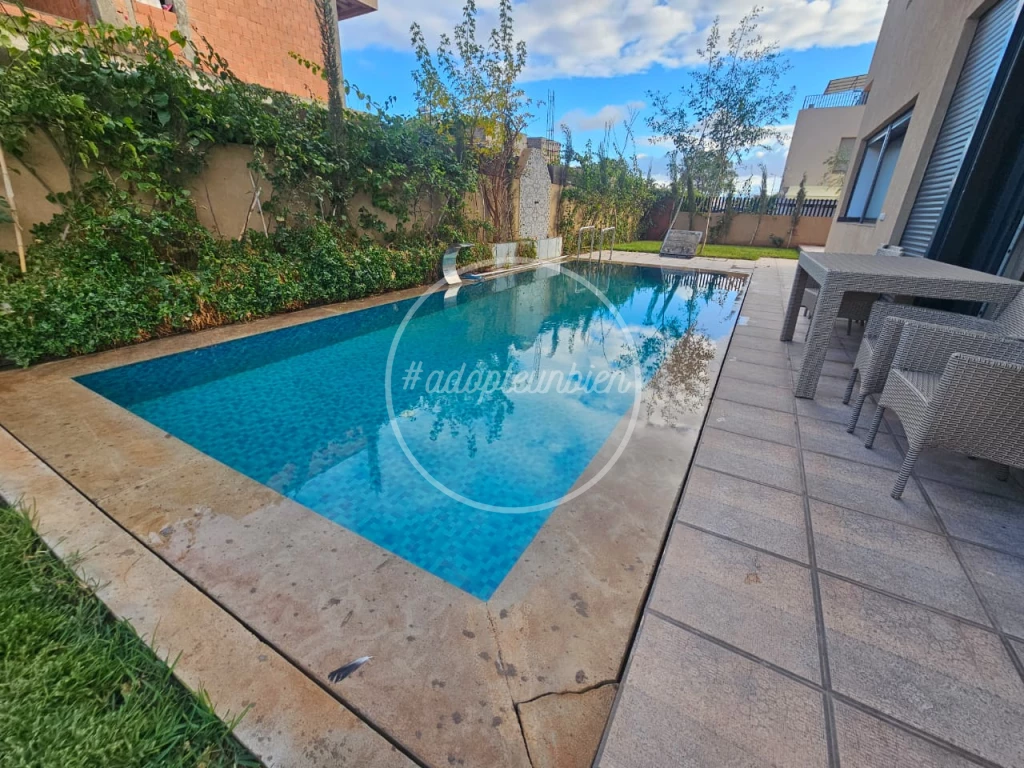 villa  à vendre route de l’ourika km8